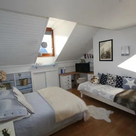 Les Hauts De Savoie Bed & Breakfast *